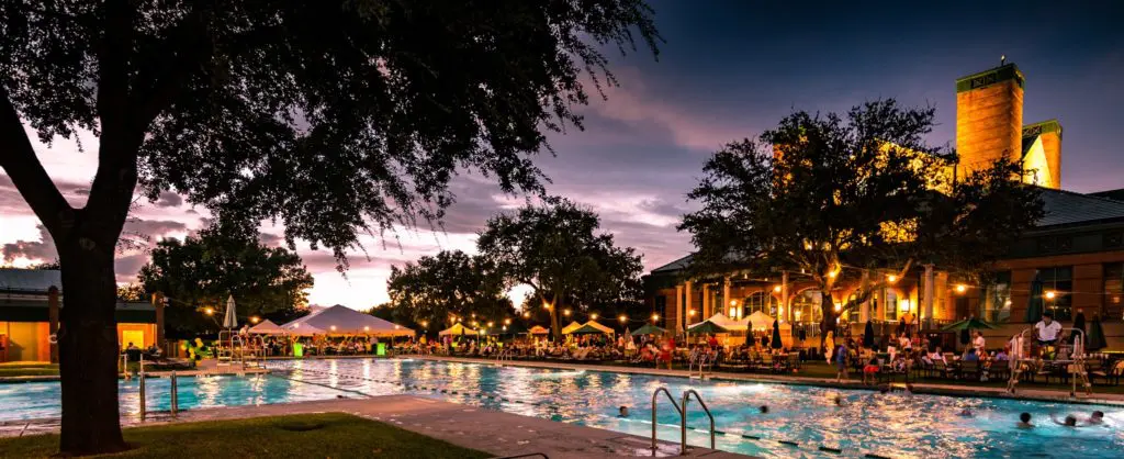 Rivercrest is mostly known for the beautiful Rivercrest Country Club. Courtesy of Rivercrest Country Club