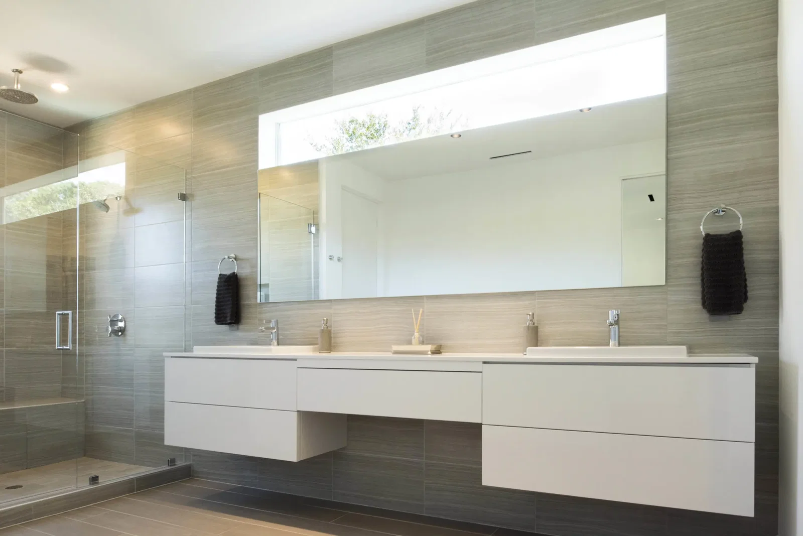 Glen Haven Boulevard, Master Bath, Intexture Architecture (Photo by Rame Hruska)
