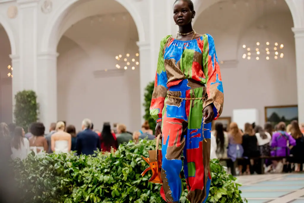 Tory Burch painted Geo–print silk jacquard top and harem pant. (Photo courtesy of Tory Burch)
