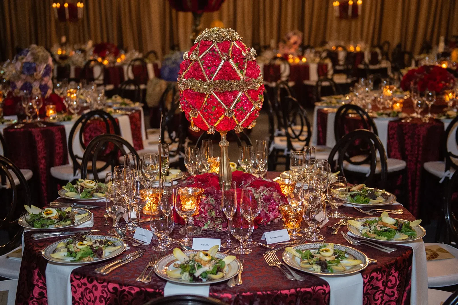 Floral Fabergé eggs, red velvet brocade cloths and golden drapery delivered a convincing Russian ambiance to the Houston Symphony opening night affair.