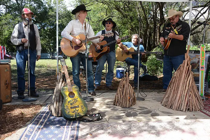 The 4th Annual PorchFest celebrates Dallas' oldest neighborhood. 