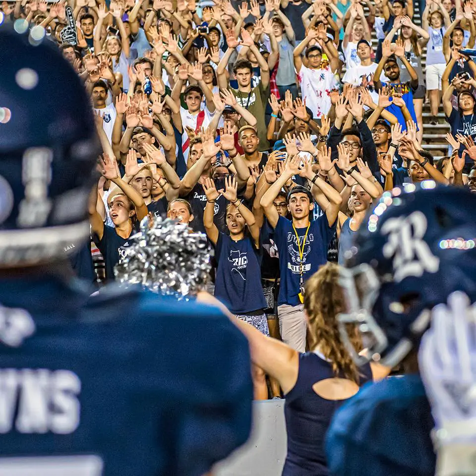 The Rice Owls will take on the Texas Longhorns on Saturday at NRG.