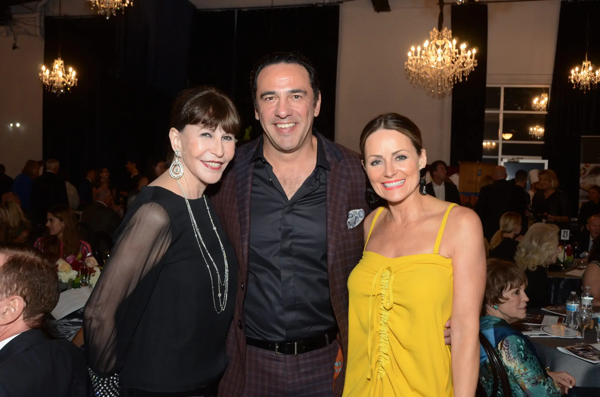 Honoree Shelby Hodge, Javier & Lucinda Loya (Photo by Roswitha Vogler)