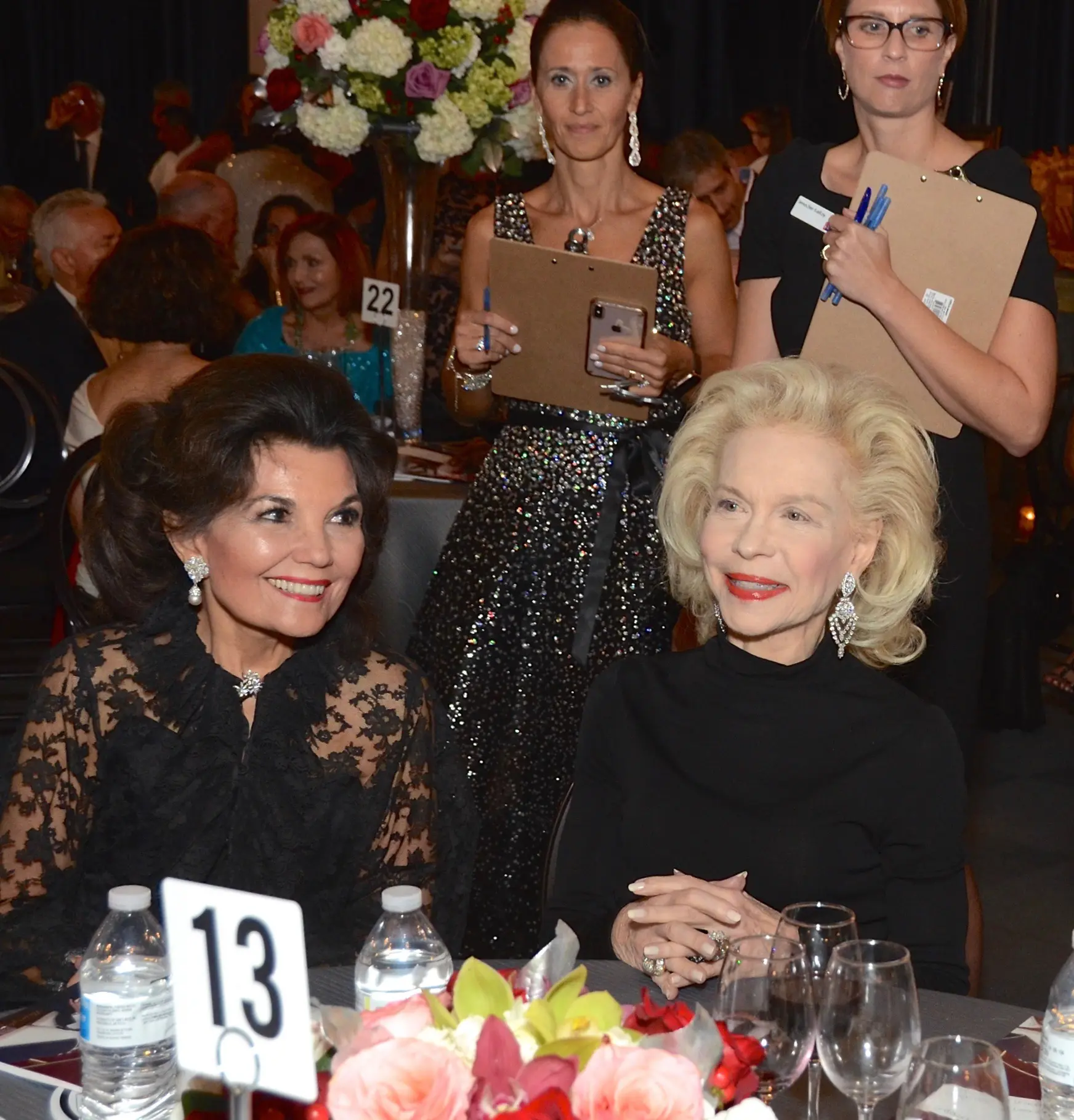 Linda McReynolds, Lynn Wyatt (Photo by Roswitha Vogler)