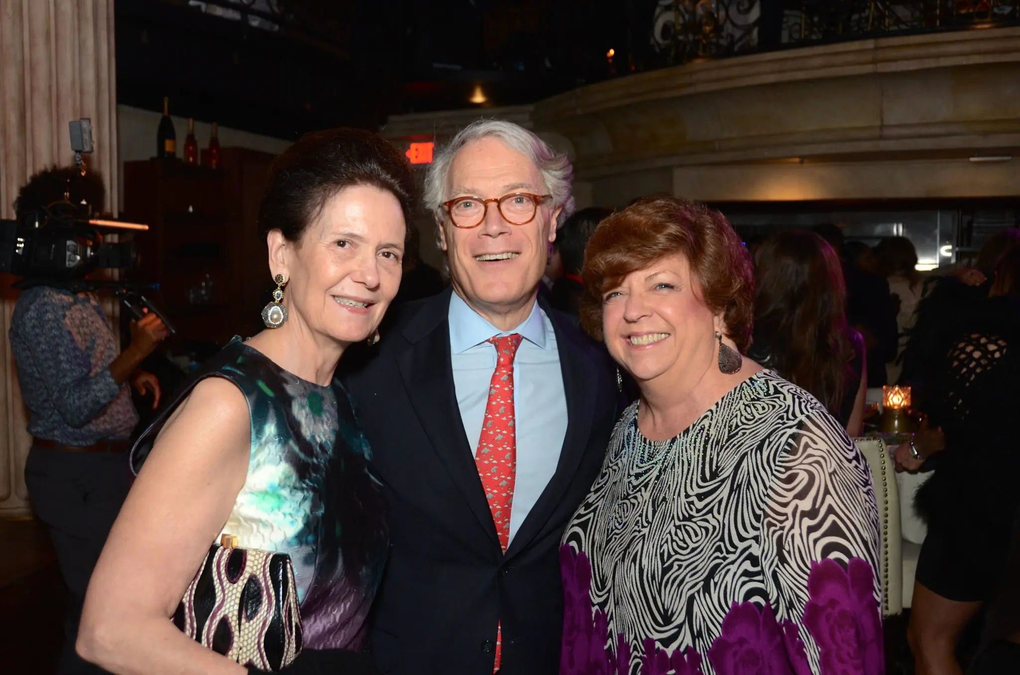 Betty & Steve Newton, Karen Harnett (Photo by Roswitha Vogler)