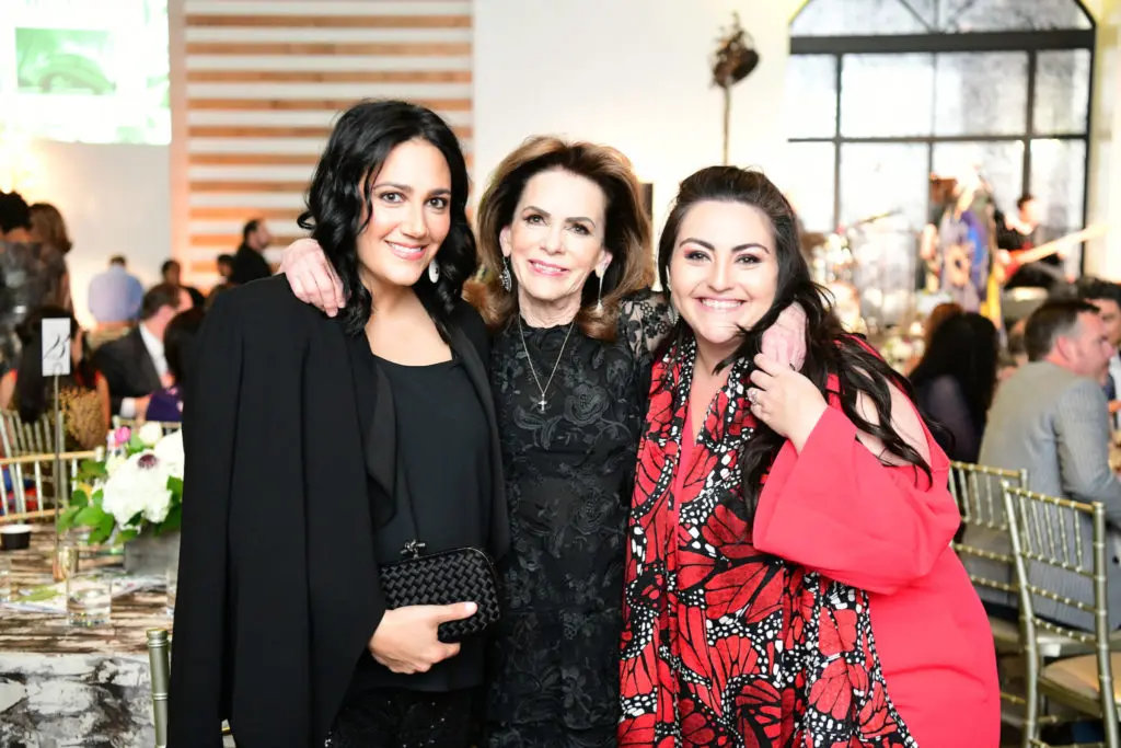 Kelli Kickerillo, Susie Cunningham, Monica Richards (Photo by Daniel Ortiz)