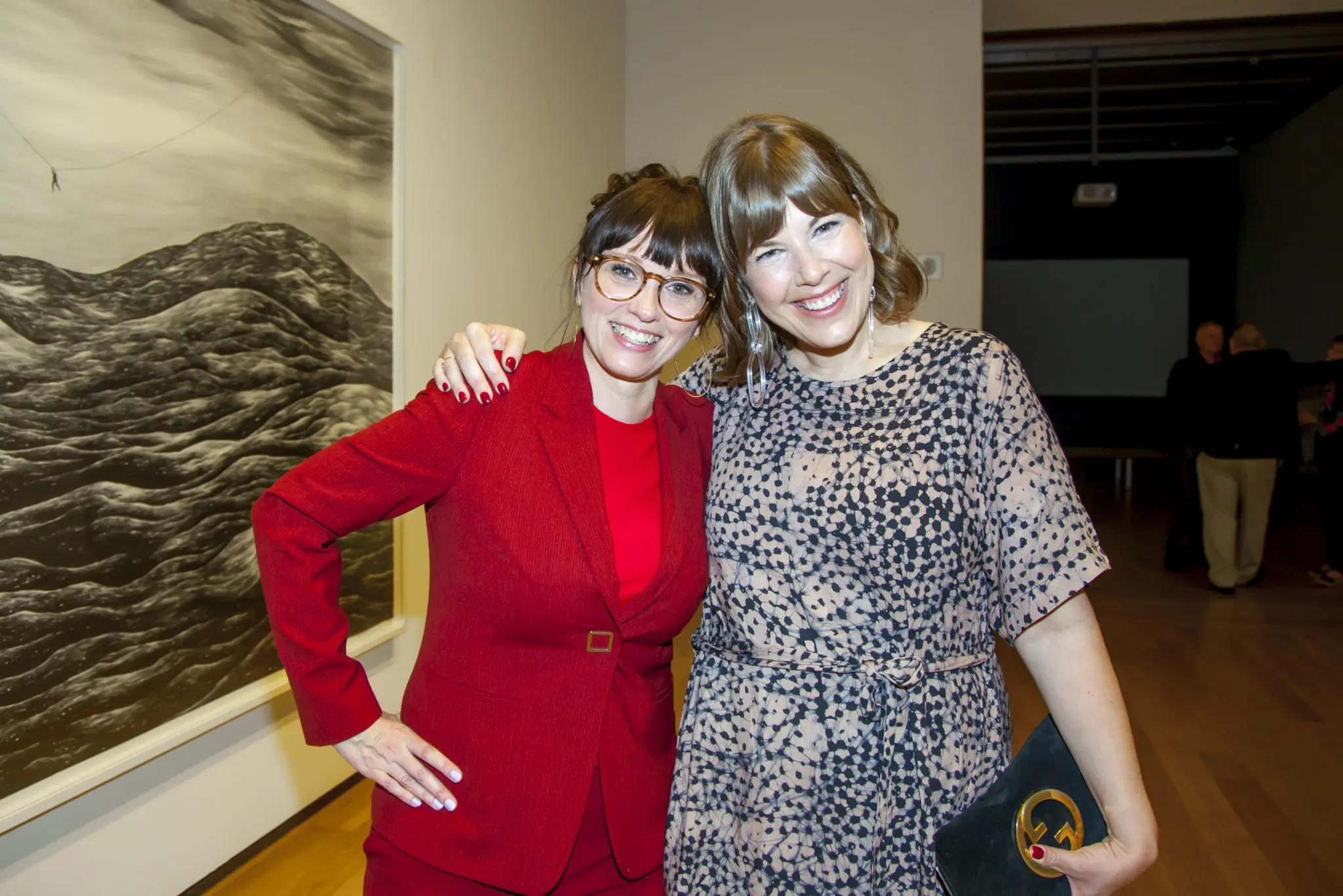 Robyn O'Neil, Alison Hearst 