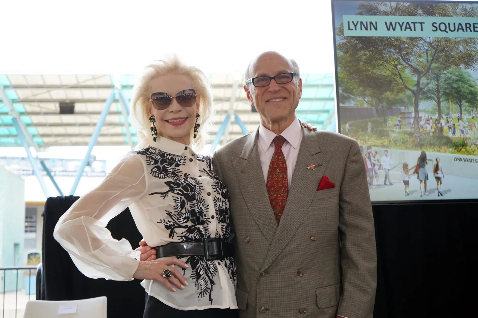 Lynn Wyatt with her brother, Robert Sakowitz (Photo by Shane Hughes, Houston First)