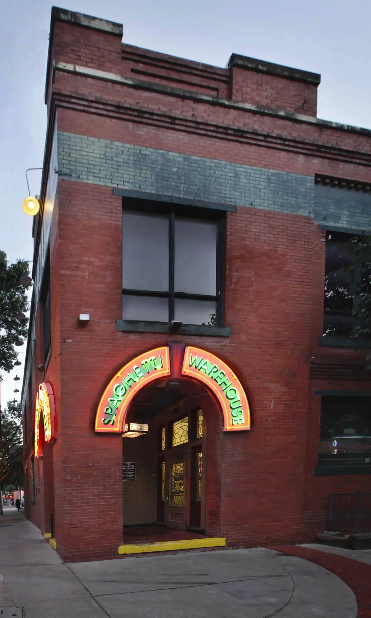The iconic Spaghetti Warehouse is closing after almost 50 years in the West End.