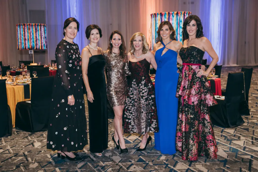 Heather Avant, Yvette Aquino, Brooke Schmidt, Stacey Bourque, Denise Lipar, Tracey O’Neal (Photo by Chinh Phan)