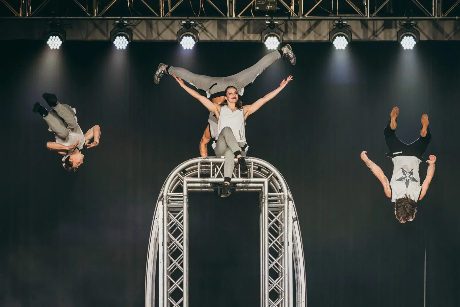 Highflying act by Antigravity (Photo by Chinh Phan)