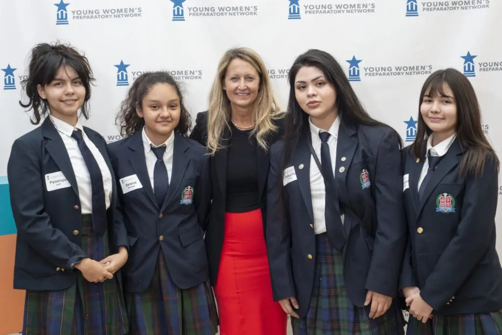 Lynn McBee with Selena Morales, Penelope Huff, Priscilla Trejo and Brianna Navarro