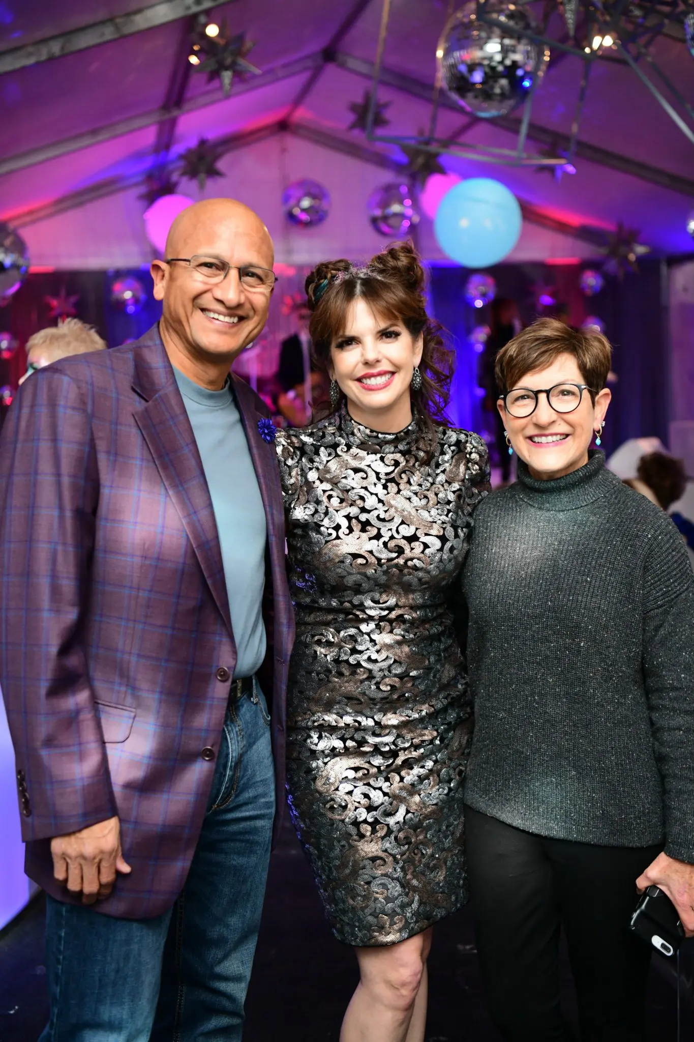 Pat Lopez, Cindy Lewis, Debbie Lopez (Photo by Daniel Ortiz)