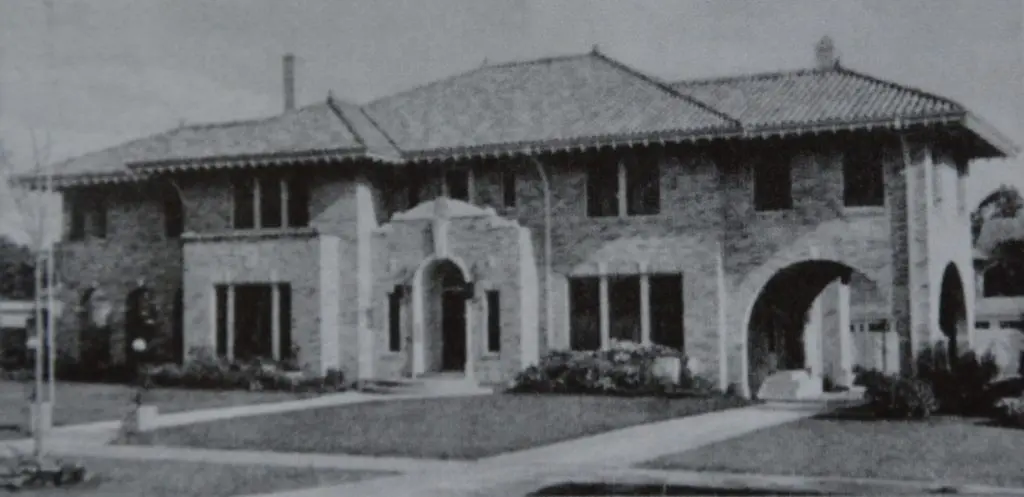 Vintage photo of No. 15 Courtlandt Place, completed in 1925 and designed by architect Carlos B. Schoeppl for two sisters, Caroline (Caro) Bryan Chapman and Johnelle Bryan.