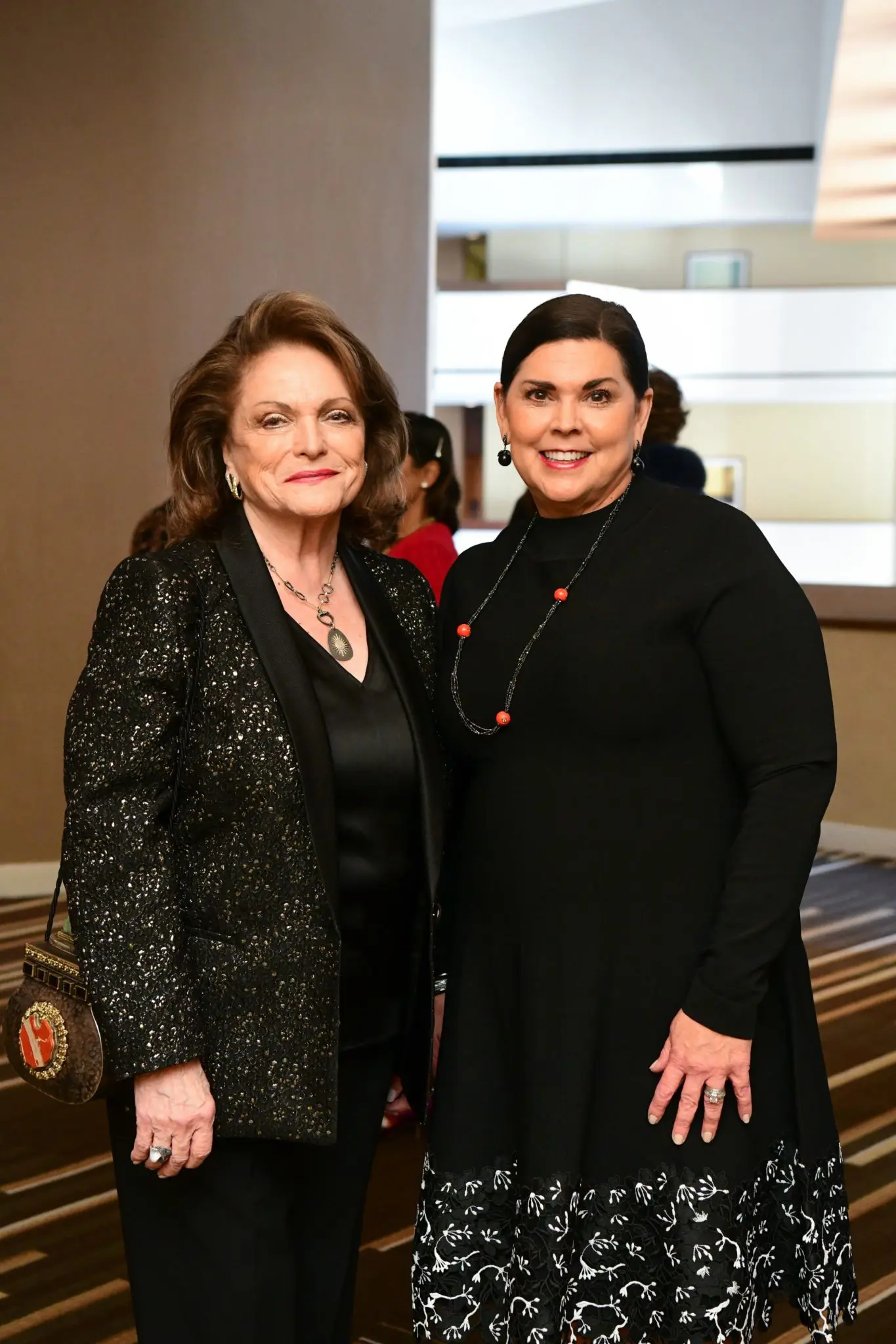 Beth Wolff, Lesha Elsenbrook (Photo by Daniel Ortiz)