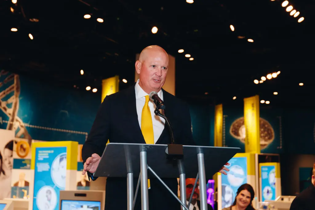 Mac McFarland, chairman of the Perot Museum of Nature and Science’s Board of Directors, delivers remarks for unveiling/ribbon cutting of Texas Instruments Engineering and Innovation Hall (Photo by Turk Studio)
