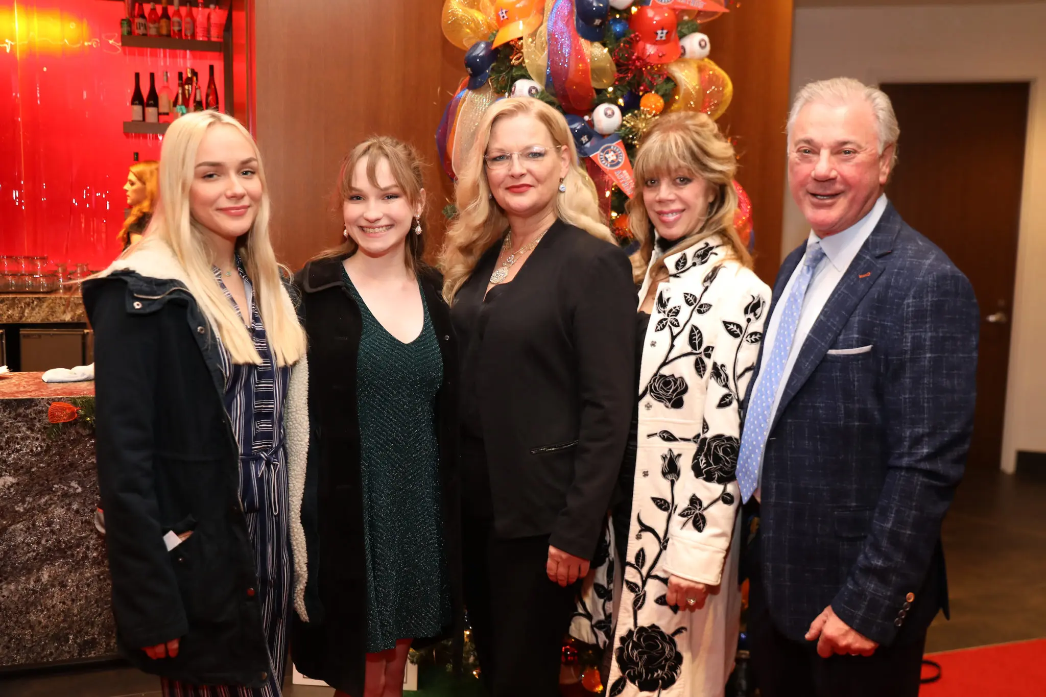 Eliza James, Savannah James, Helen Dupree, Cathy & Jesse Marion (Photo by Priscilla Dickson)