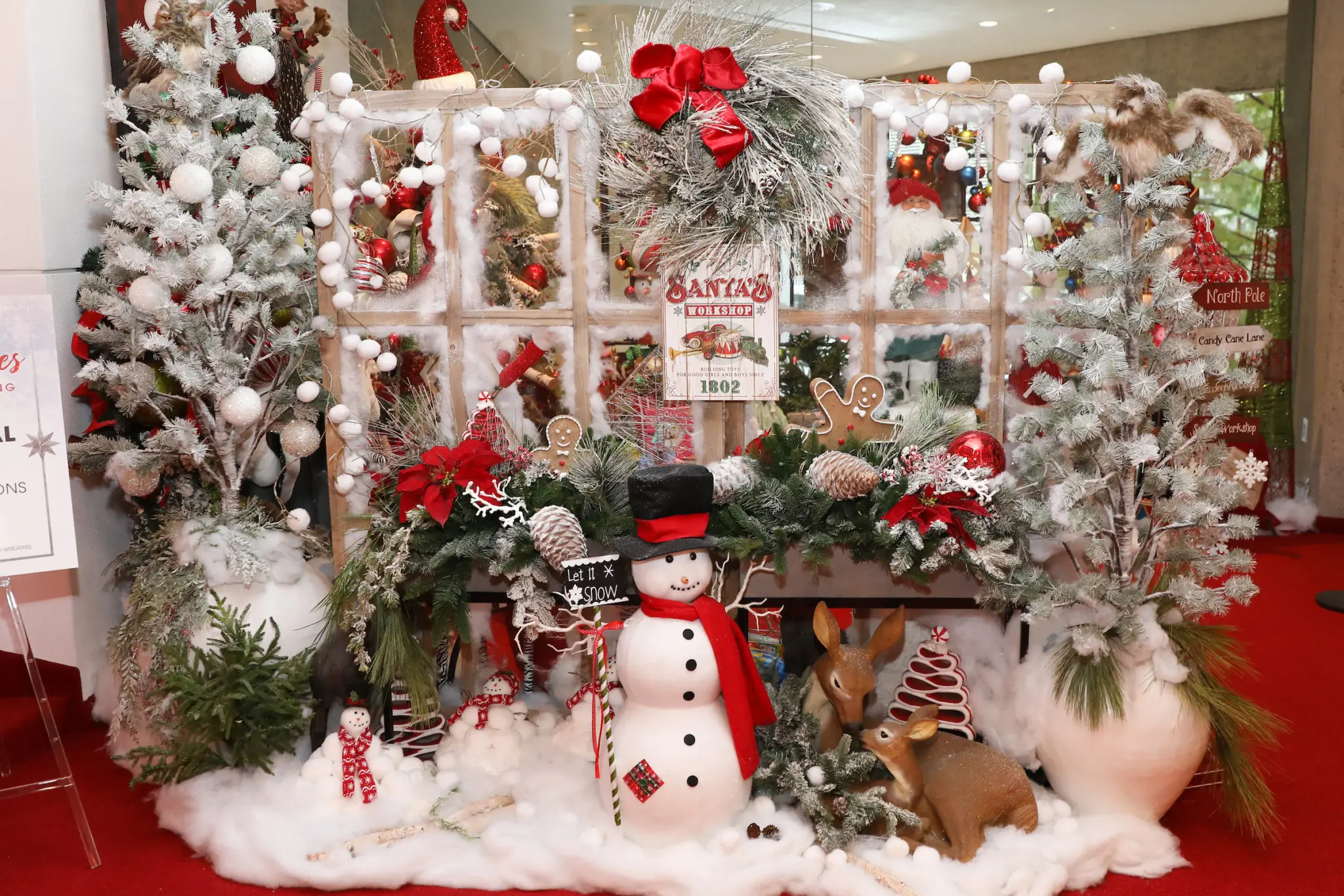 'Santa's Workshop' designed by For All Occasions, sponsored by Occidental Petroleum (Photo by Priscilla Dickson)