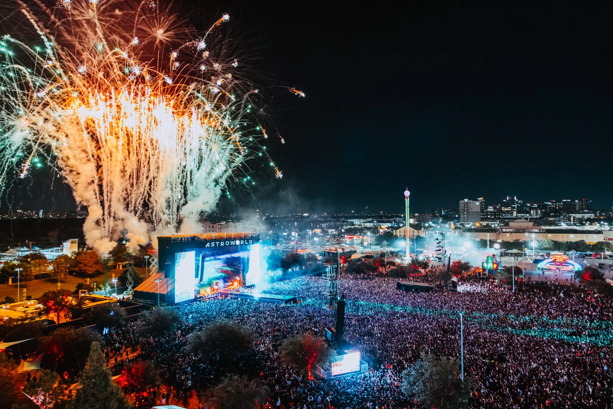 The grand finale included fireworks. (Photo by AB Gonzalez)