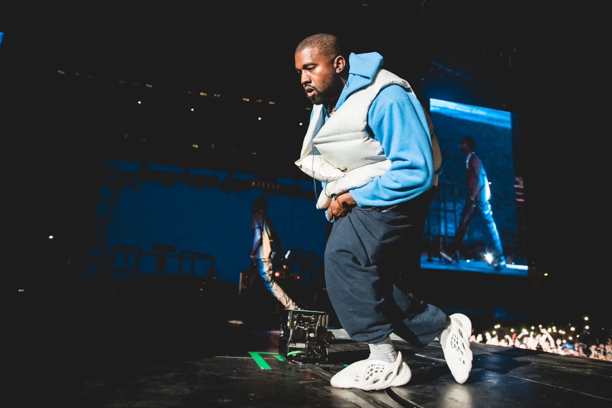 Kanye West was Travis Scott's surprise guest. (Photo by BrannDann Art)
