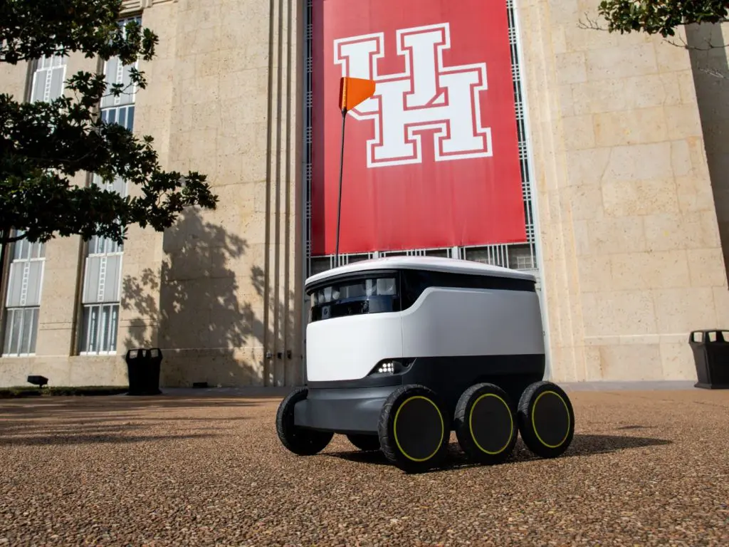 Food Delivery Robots Invade University of Houston, Turning it Into Campus of Future