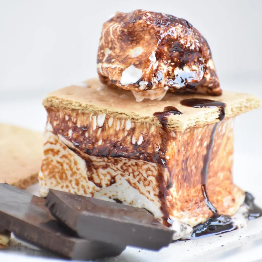 Mallow Box opened its first S'Mores Bar in Plano. Courtesy of Mallow Box