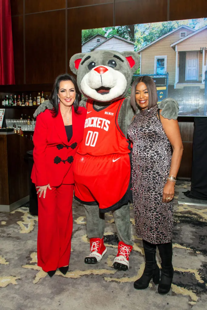 Alicia Smith, Clutch, Deborah Duncan (Photo by Jacob Power)