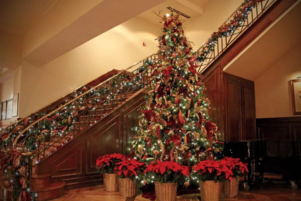 One of many holiday trees popping up throughout the 27-acre property. (Photo courtesy The Houstonian Hotel, Club & Spa)