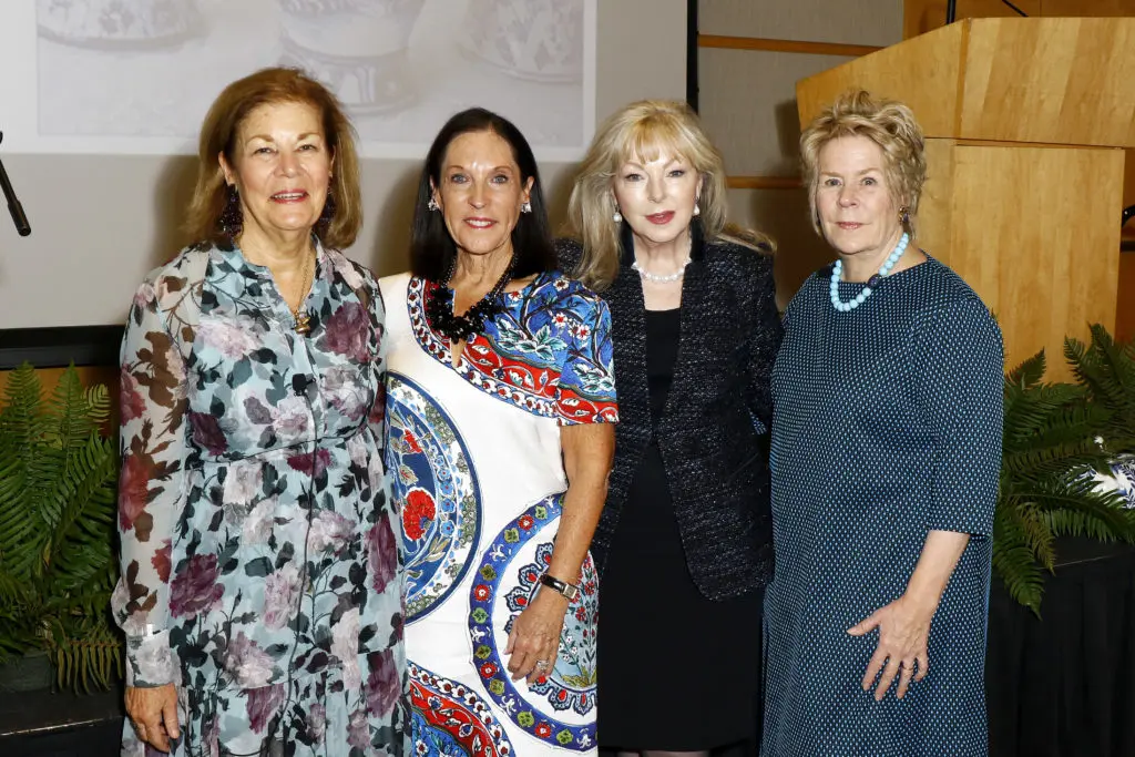 Rebecca Wesson Darwin, Venise Stuart, Nikki Beneke, Bunny Williams (Photo by Dana Driensky)