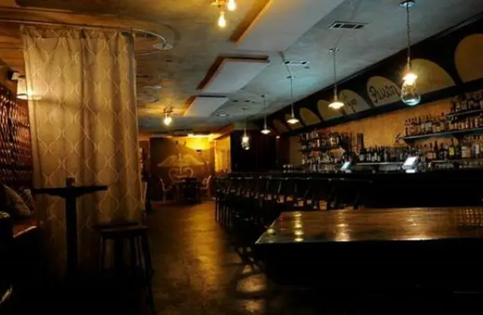 Thompson's brings cocktail flair to Fort Worth.