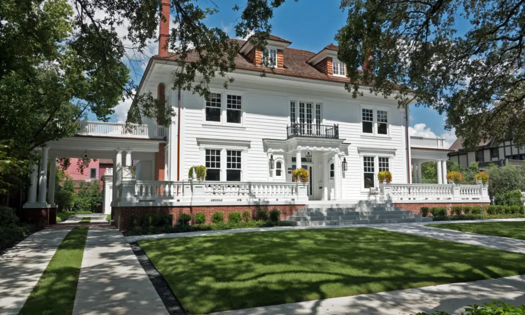 Take a stroll around historic Courtlandt Place.