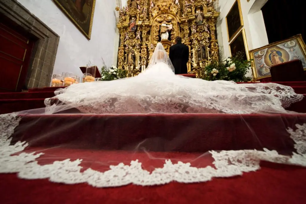 An orchestra performed for the wedding mass that took place in the historic chapel. (Photo by Graciela Ubando)