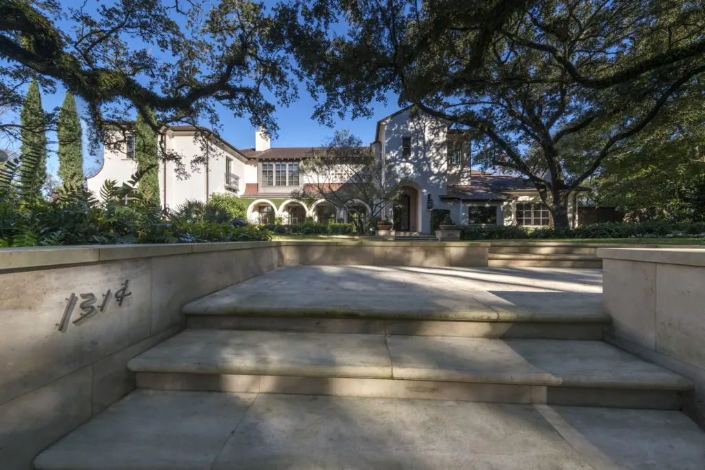 The house was completed in 2011 for Jim Crane and this then-wife Franci Neely. (Photo by Jeff Meyers Photography)