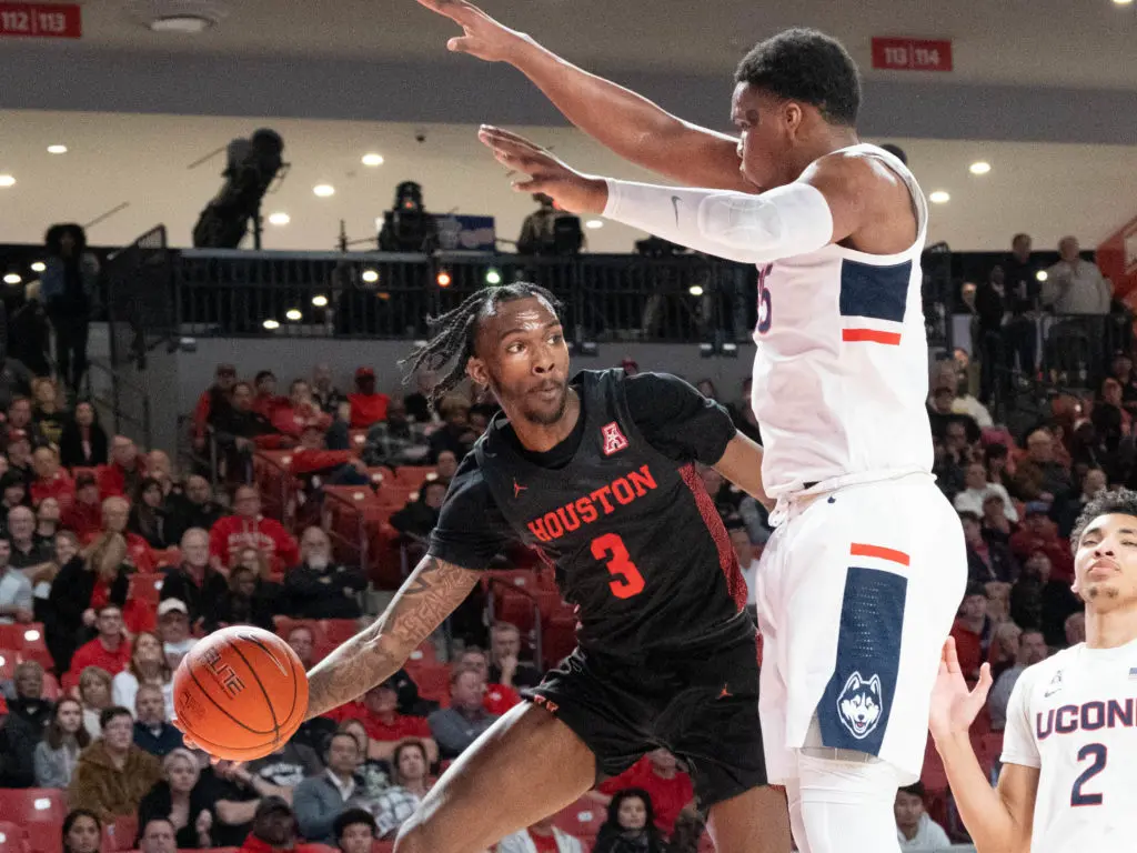 DeJon Jarreau is a creative passer for the University of Houston. (Photo by F. Carter Smith)
