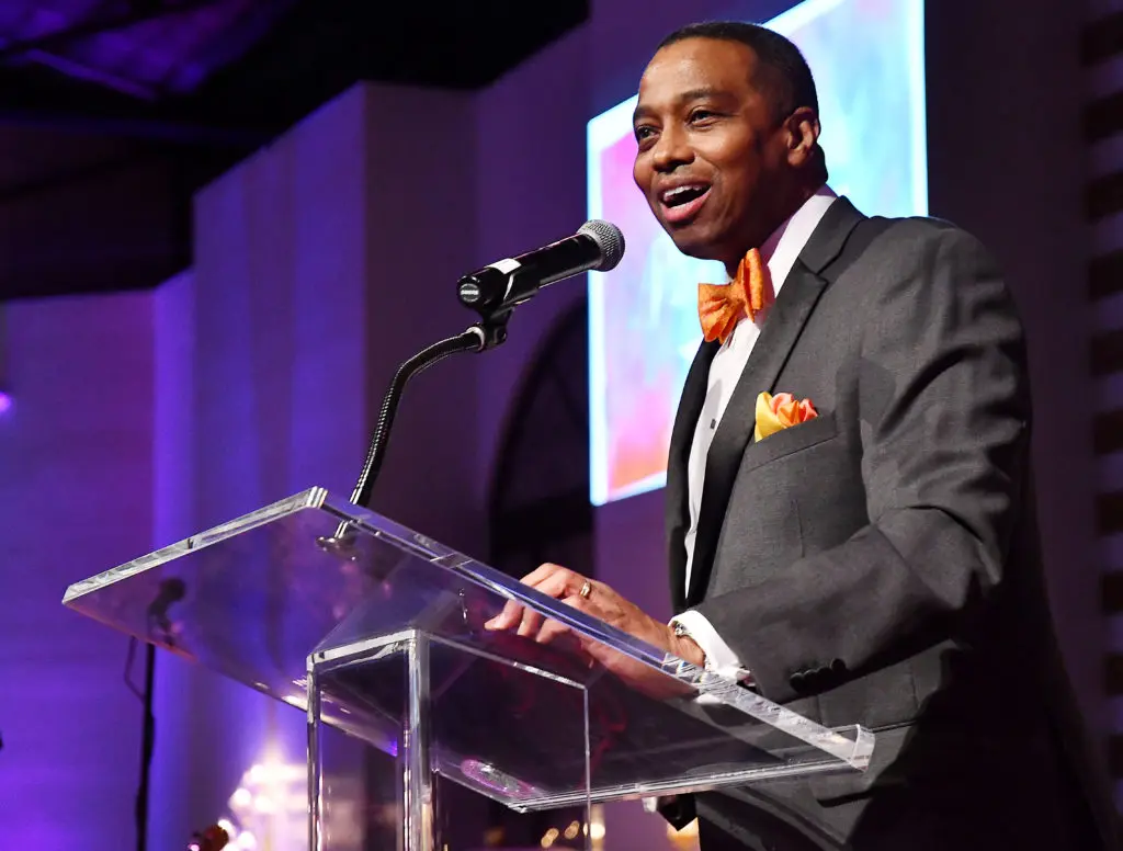 Emcee Khambrel Marshall at the Camp for All Gala at The Reviere (Photo by Dave RossmanCo)