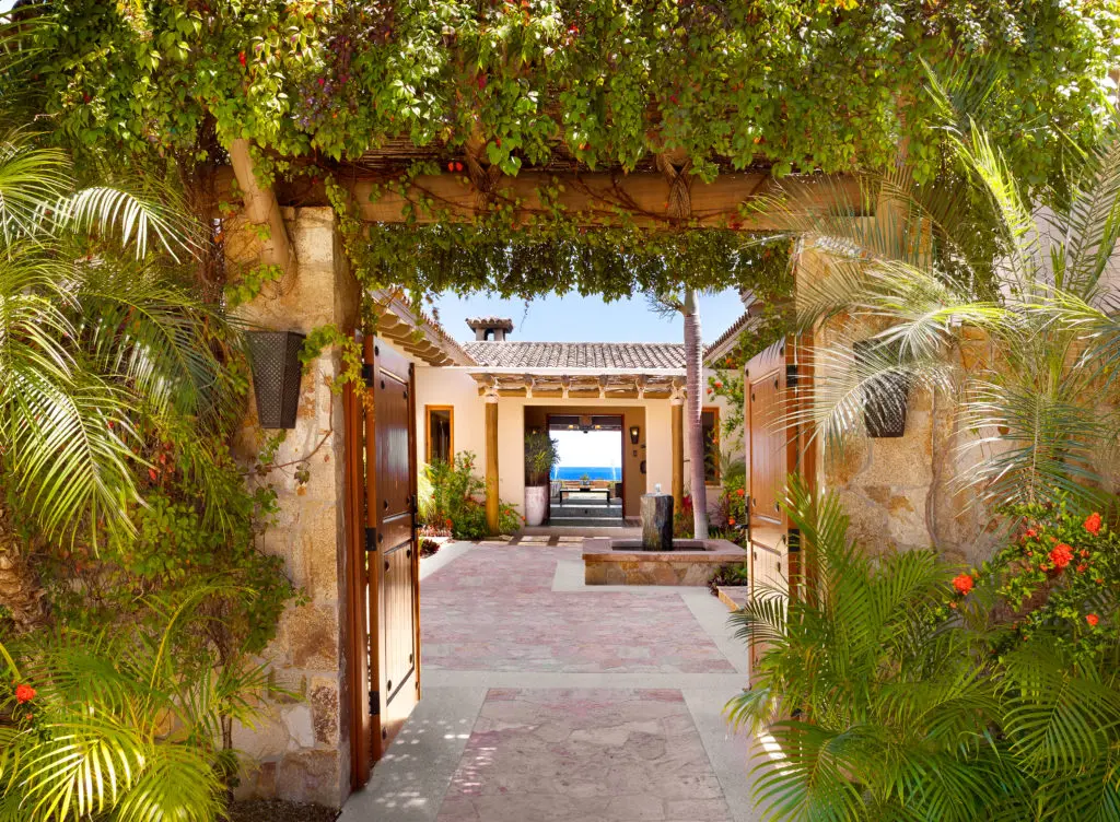 The private villas available at the Montage offer services that cater to guests every whim. 