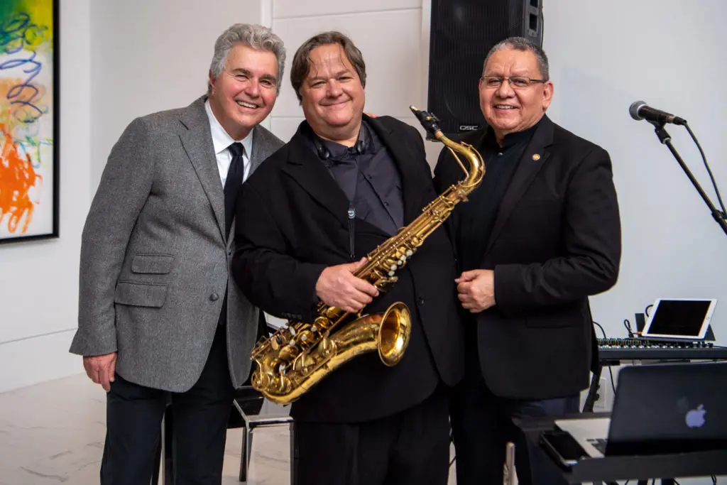 Steve Tyrell with his musicians (Photo by Michelle Watson CatchlightGroup.com)