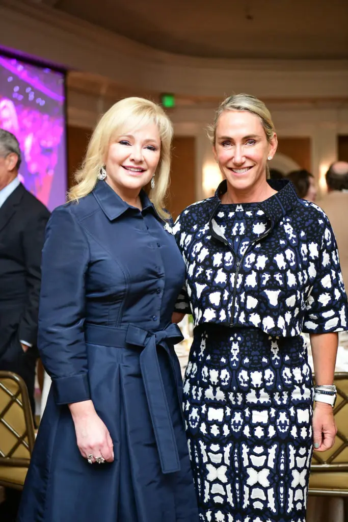 Whitney Crane, Courtney Sarofim (Photo by Daniel Ortiz)