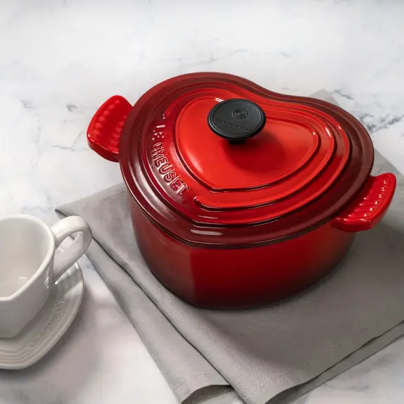 Le Creuset will set the scene for a festive home cooked meal. 