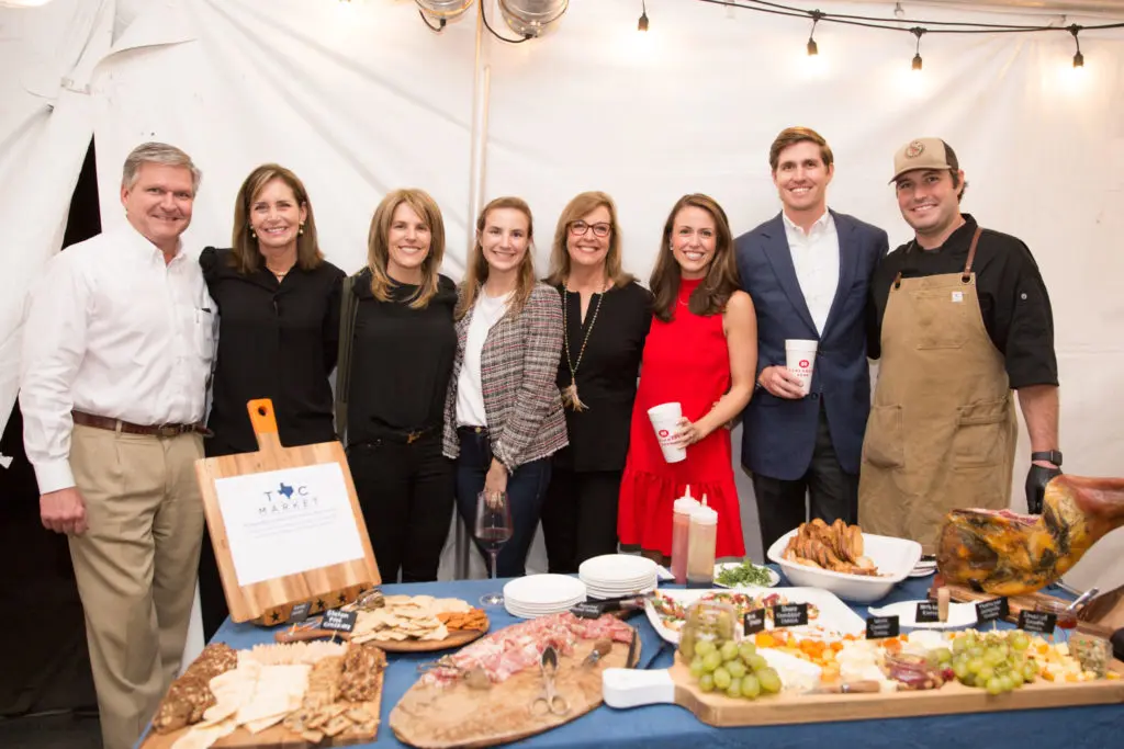 Stephen & Galen Reckling, Karen Armstrong, Brandi Reckling, Lisa Pitzer, Adele & Stephen Reckling, Bryant Reckling (Photo by Paige Bietler Photography)