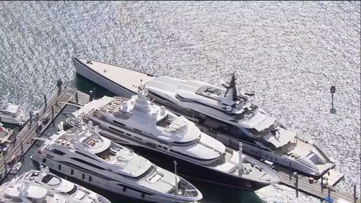 Jerry Jones' yacht is bigger than yours.