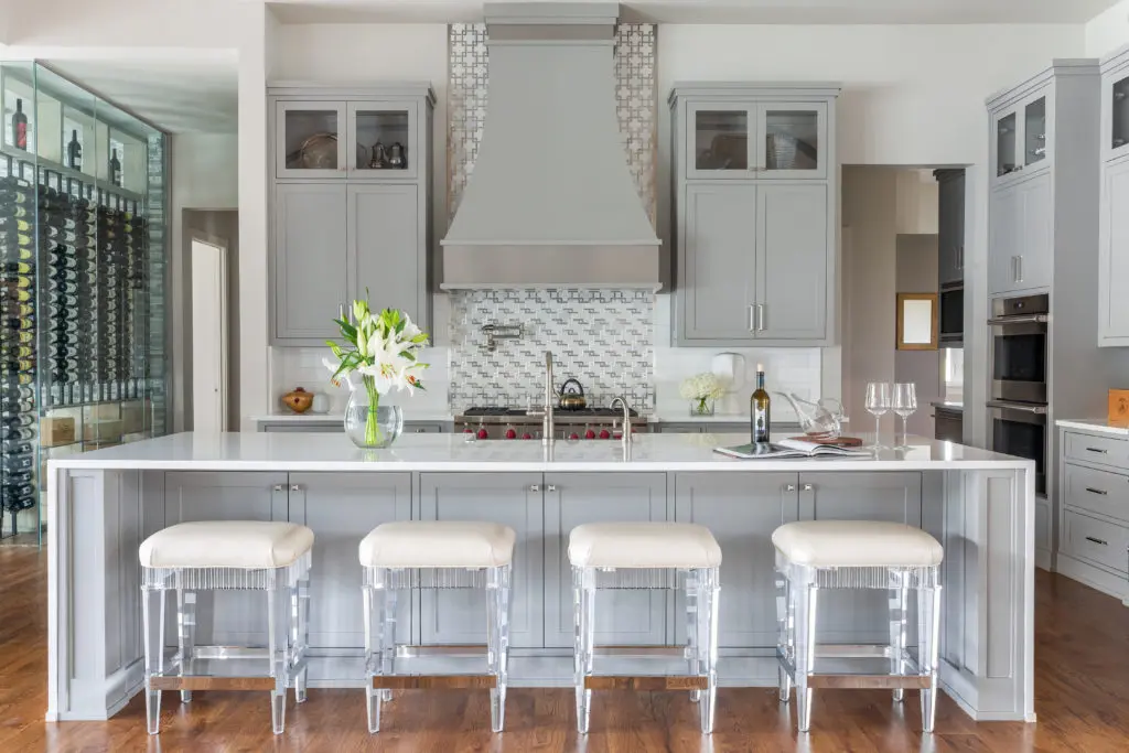 View from the bar directly into the kitchen. (Photo by Jen Burner)