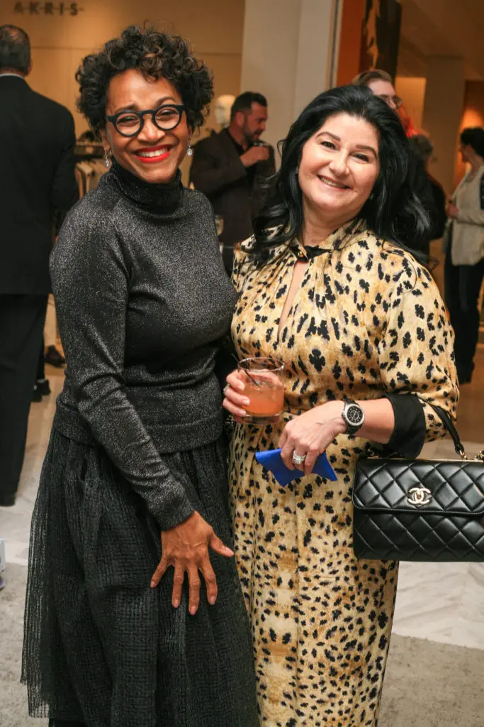 Anita Smith, Simin Banister (Photo by Chris P. Bachman)