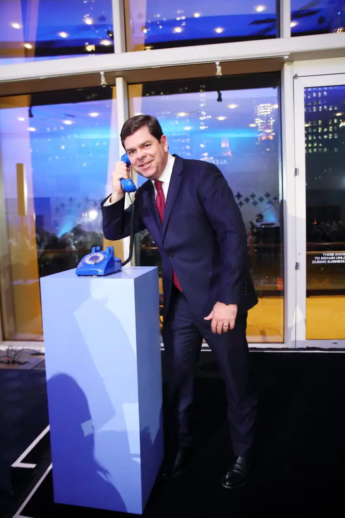 United Way community campaign chair Dan Gilbane demonstrating that help is only a 211 phone call away.(Photo by Quy Tran)