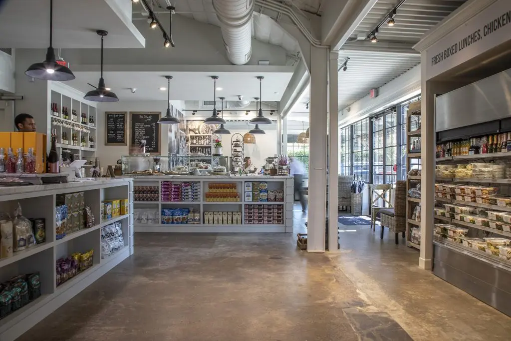 The new Tres Market on Joanel Street