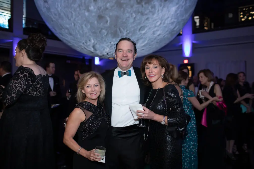 Patty Harris, T. Mark Kelly, Kathy Johnson (Photo by Mike Rathke)