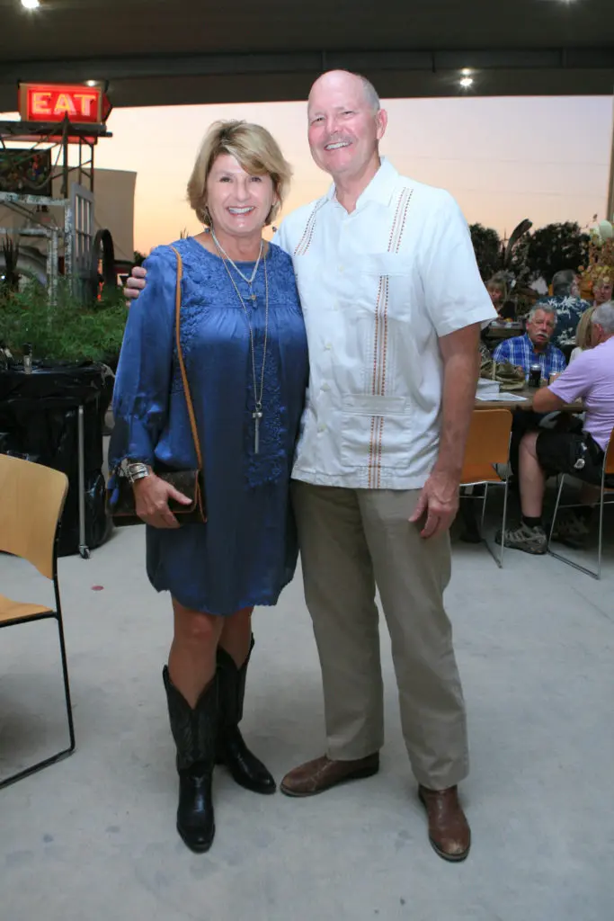 Linda Plant, Walter Bering (Photo by Chris P. Bachman)
