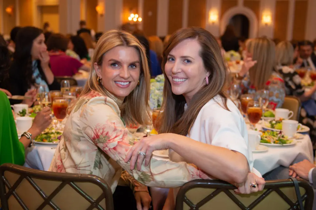 Lindley Arnoldy, Mary Patton at a March 12 luncheon at River Oaks Country Club. (Photo by Wilson Parish)