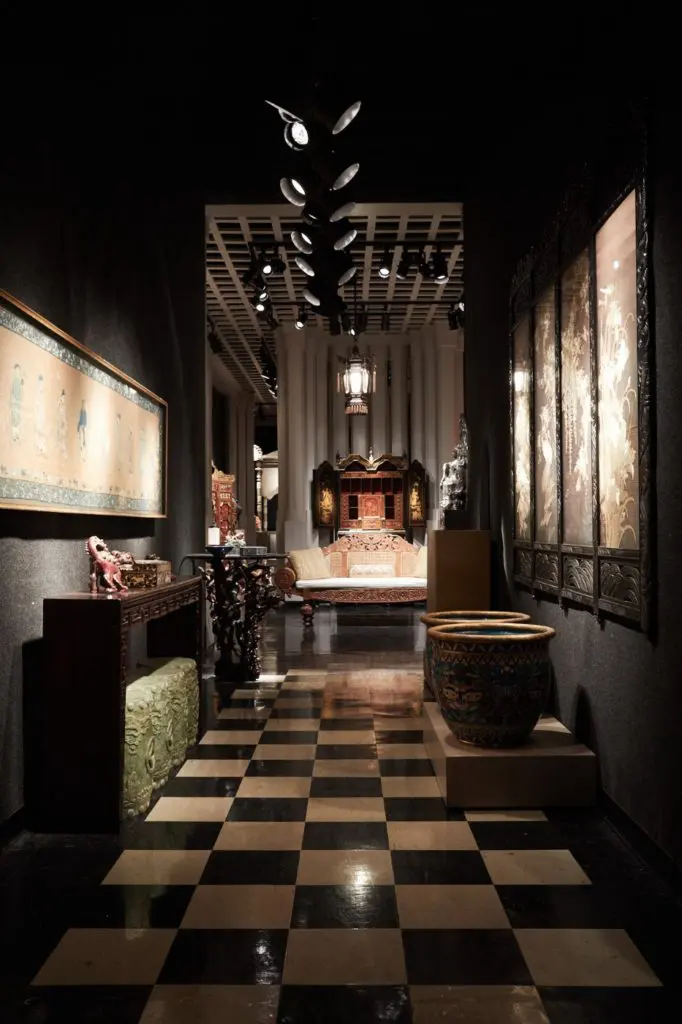 Step Inside the Mysterious, Hidden World of Loyd-Paxton