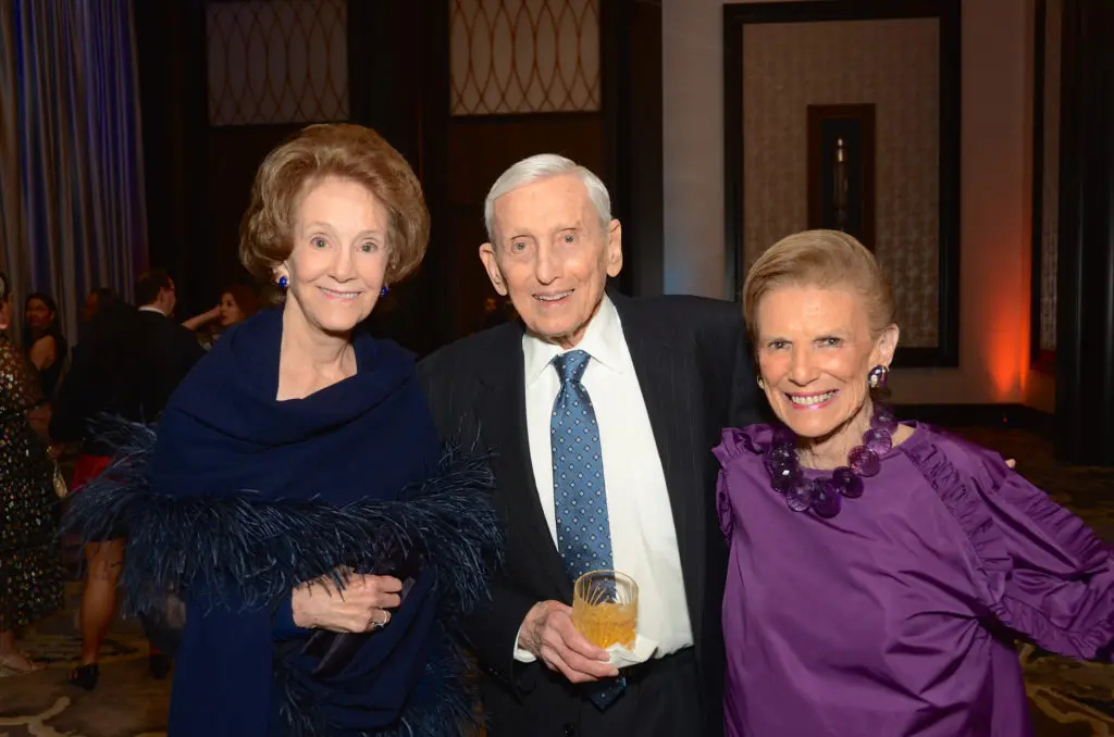 Margot Cater, Connie & Dede Weill